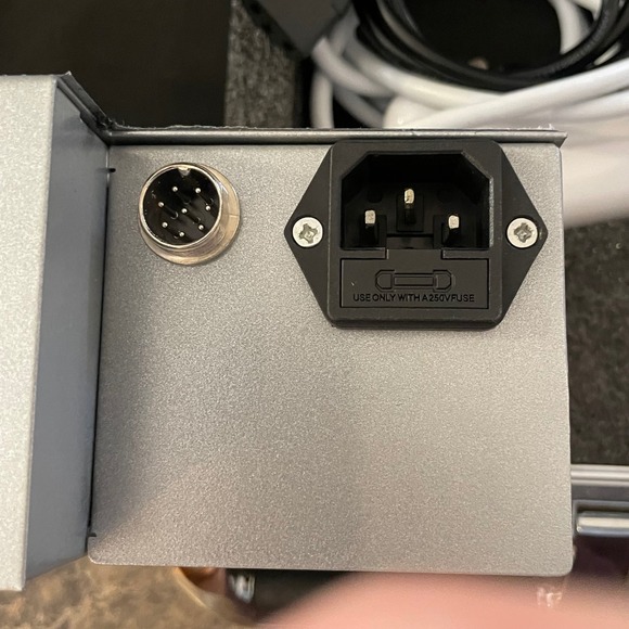 Professional Mesotherapy Gun System Digital LCD Skin Treatment Kit with Case - Picture 3 of 11